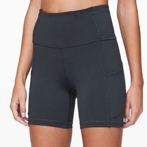 Lululemon Fast and Free 6” Shorts in Melanite size 6